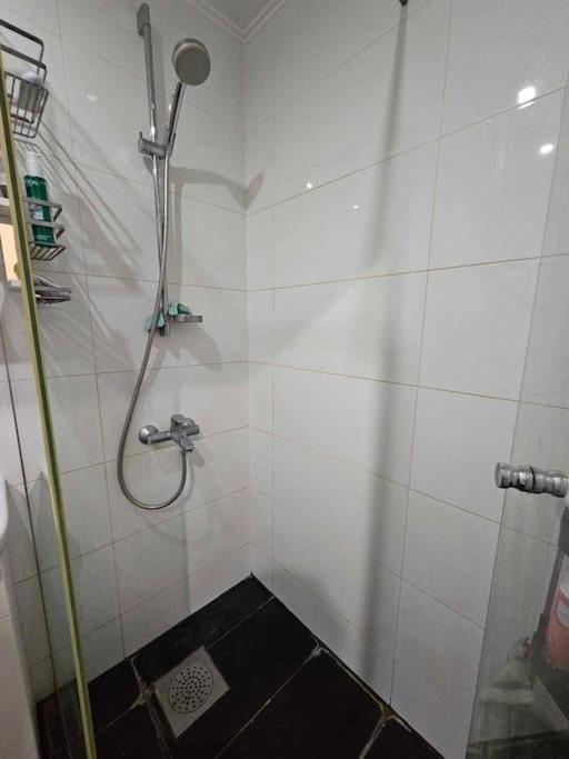 1-bedroom On The 5th Floor, 8-min Trainride From Old Town Korter