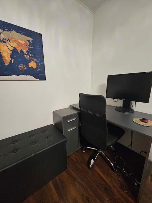 Korter 1-bedroom On The 5th Floor, 8-min Trainride From Old Town