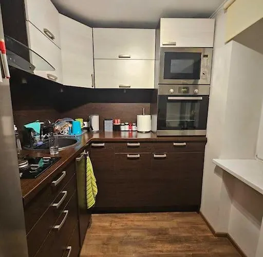 1-Bedroom Apartment On The 5Th Floor, 8-Min Trainride From Old Town